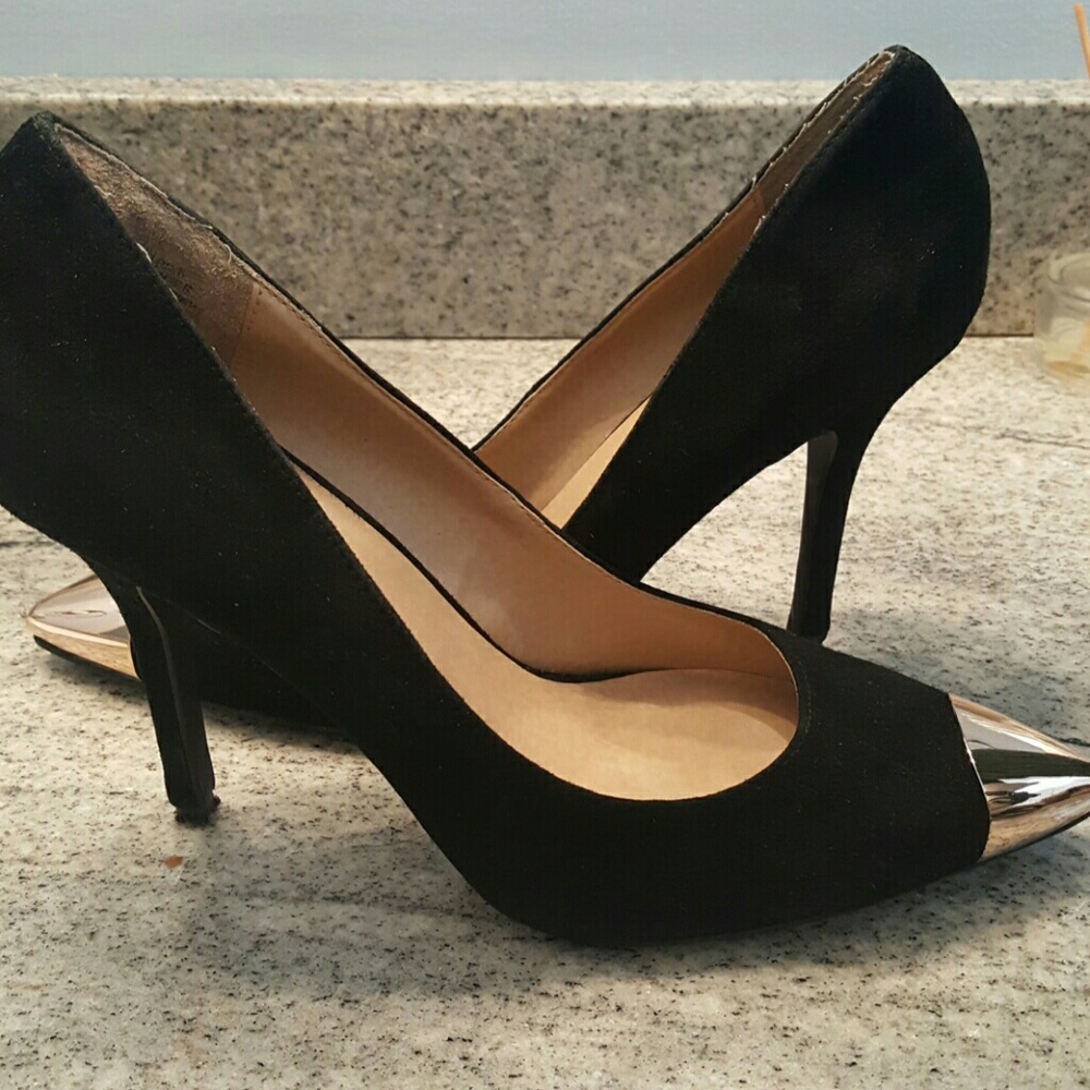 Kenneth Cole heels